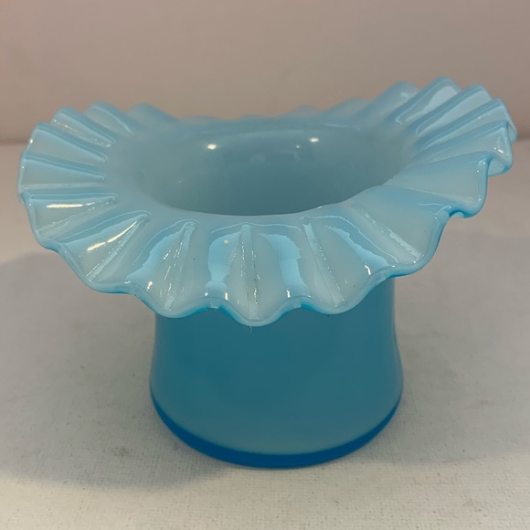 Vintage Light Blue Ruffled Edge Hat - Picture 5 of 14